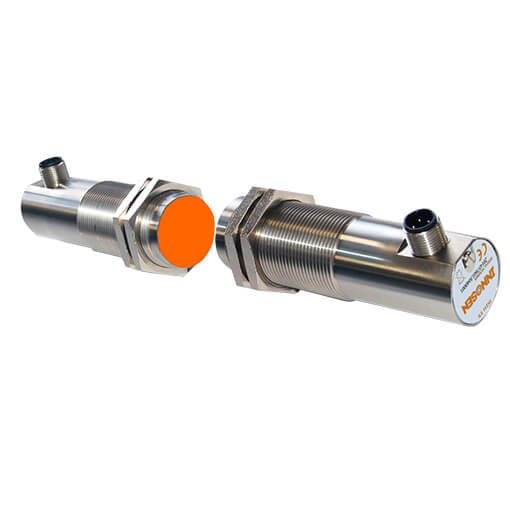 Sensor Innosen IS231 detector de doble hoja para líneas de producción de envases metálicos.